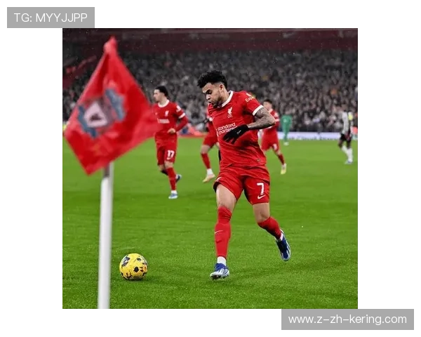 利物浦左线压迫成功,迪亚斯射门短角命中 利物浦左线压迫成功,迪亚斯射门短角命中